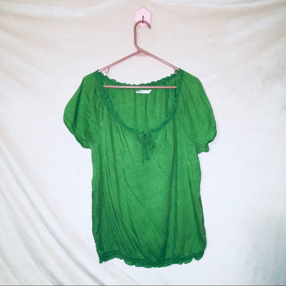 Green Old Navy Blouse 🌹